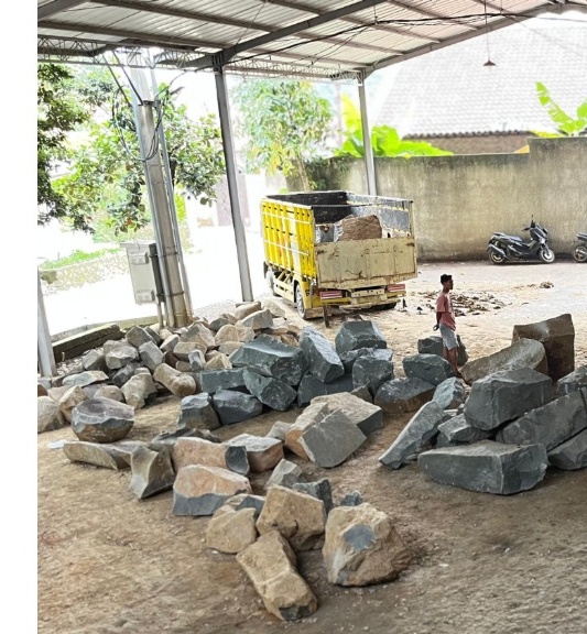 Pabrik dan Workshop Batu Alam FH Mandiri Cirebon